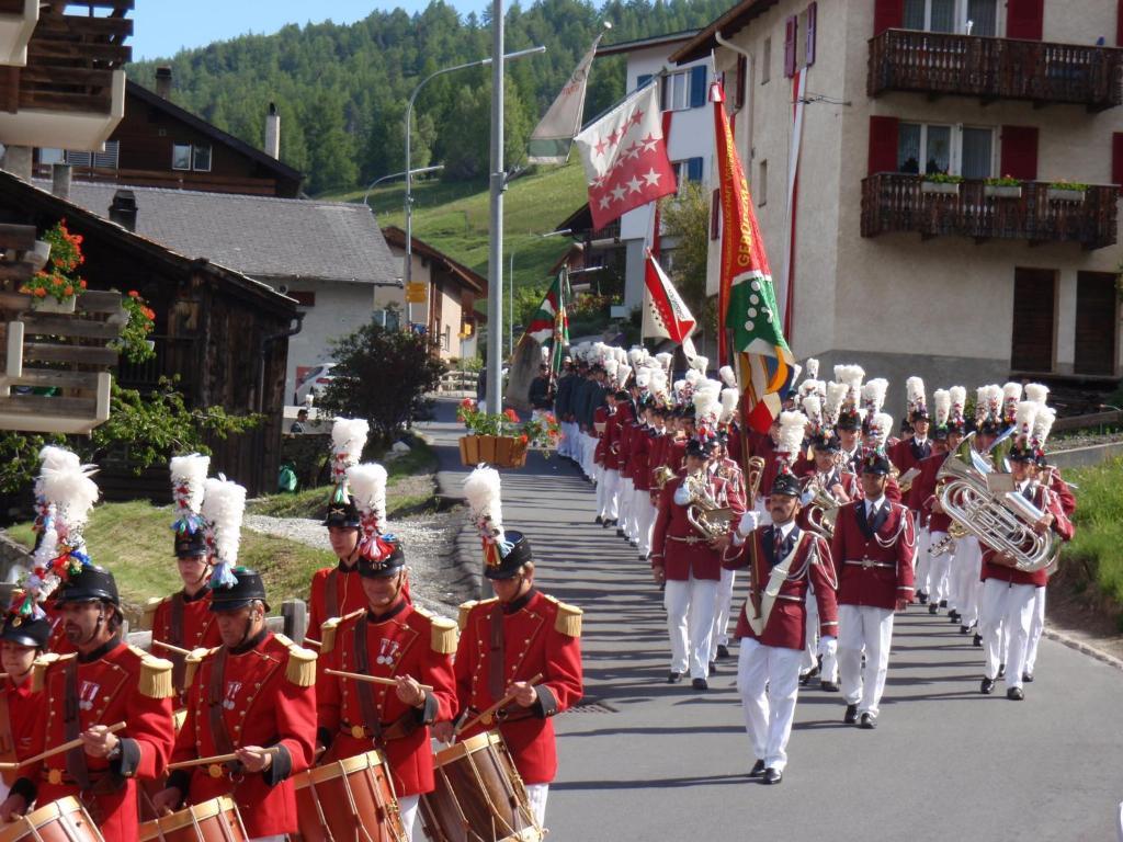 Hotel Restaurant Rothorn Visperterminen Luaran gambar